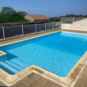 Presqu'ile De Giens, Maison Rdc Avec Acces Et Jardin Prives Sans Vis-a-vis, Piscine, Plages A 2 Min A Pieds , Hyères France