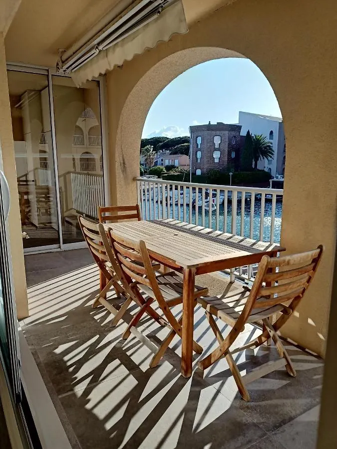 Studio Hyeres Port