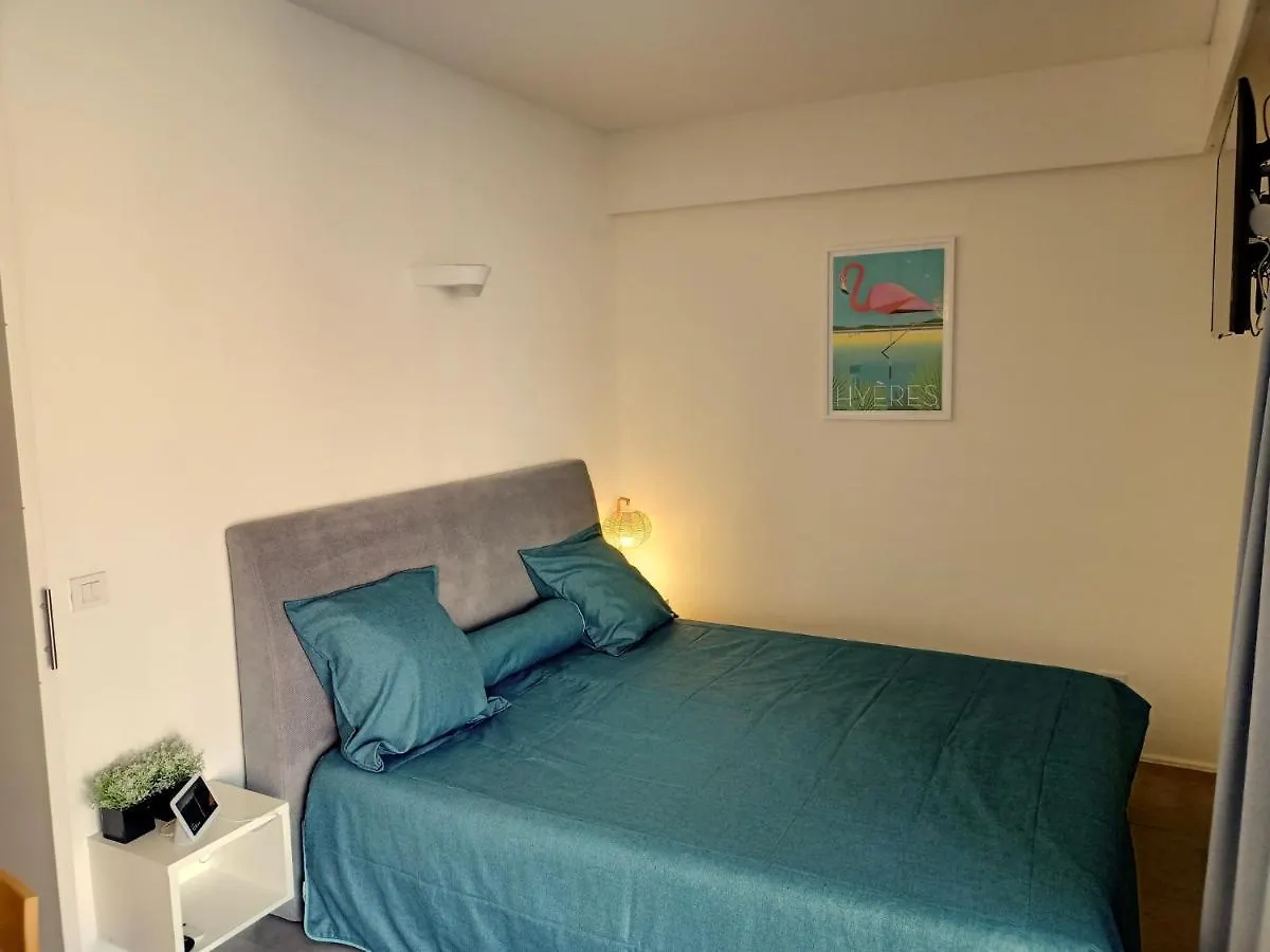 Apartment Studio Hyeres Port