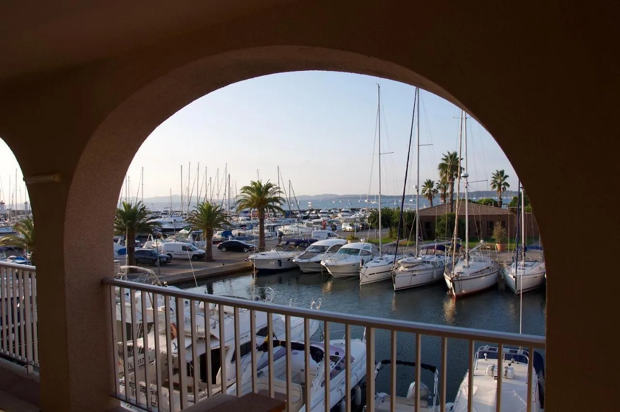 Apartment Studio Hyeres Port